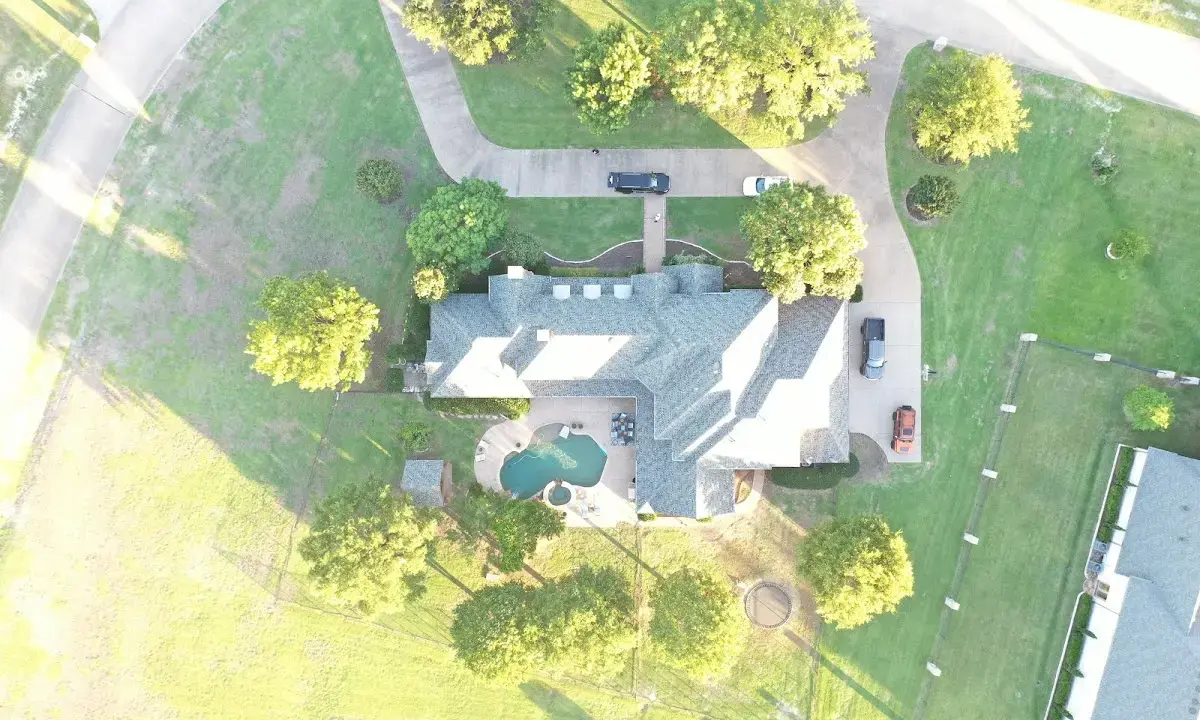 New shingle roof installation on a home in Thonotosassa